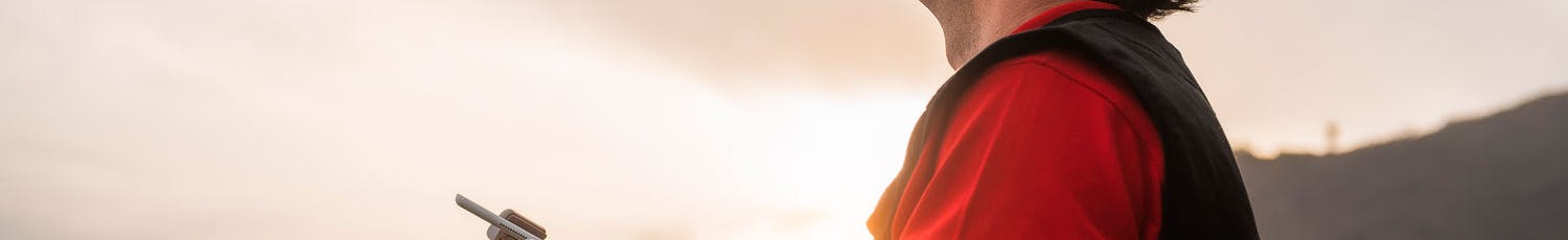 Det är en häftigare upplevelse att flyga med en fpv-drönare än med en traditionell modell. Det är en häftigare upplevelse att flyga med en fpv-drönare än med en traditionell modell.